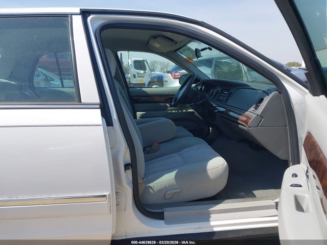 2005 MERCURY GRAND MARQUIS 2MEFM74W55X601479 Photo 4