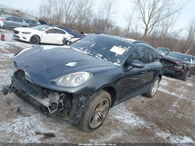 2017 PORSCHE MACAN WP1AA2A57HLB06400 Photo 1