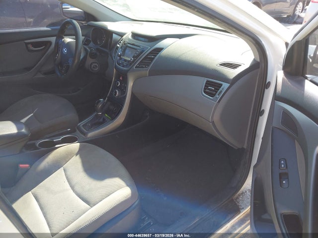 Hyundai ELANTRA SE 2015 5NPDH4AEXFH571731 Image 5
