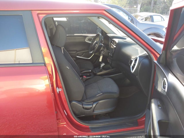 KNDJ23AU2M7793588 KIA SOUL LX