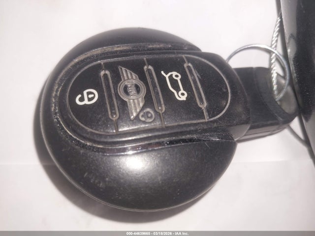 2016 MINI CLUBMAN WMWLN9C52G2E48054 Photo 10