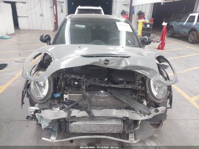 Mini Clubman Cooper S 2016 WMWLN9C52G2E48054 Image 12