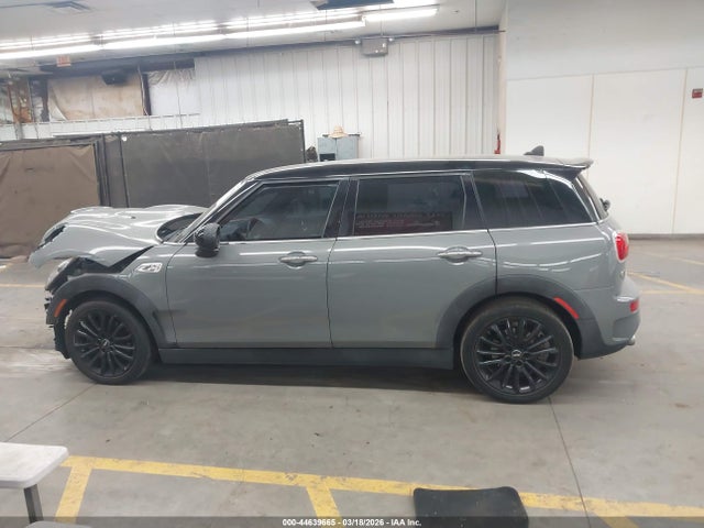 Mini Clubman Cooper S 2016 WMWLN9C52G2E48054 Image 14