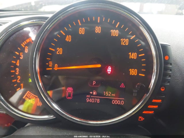 2016 MINI CLUBMAN WMWLN9C52G2E48054 Photo 6