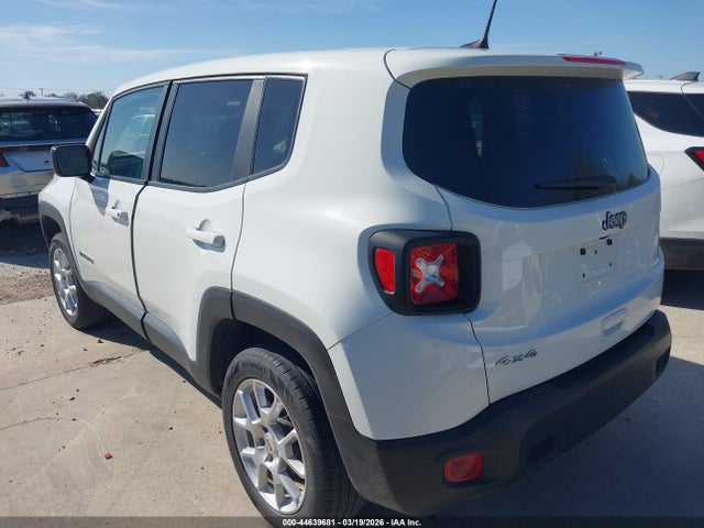 Jeep Renegade Latitude 4x4 2023 ZACNJDB15PPP67070 Image 3