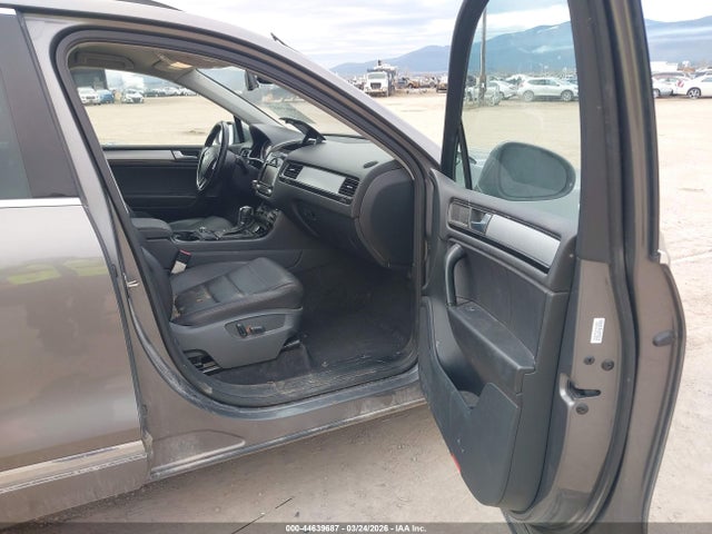 2012 Volkswagen Touareg Tdi Sport მანქანა იყიდება აუქციონზე, vin: WVGEK9BP0CD006274, აუქციონის ნომერი: 44639687