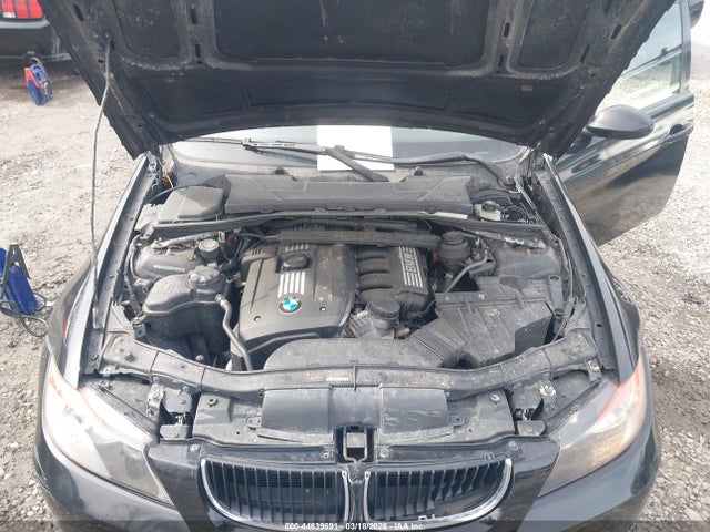 2008 Bmw 328i მანქანა იყიდება აუქციონზე, vin: WBAVC53568F010233, აუქციონის ნომერი: 44639691