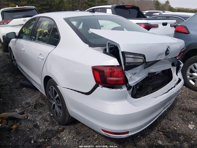 2017 VOLKSWAGEN JETTA 3VWDB7AJXHM393474 Photo 2