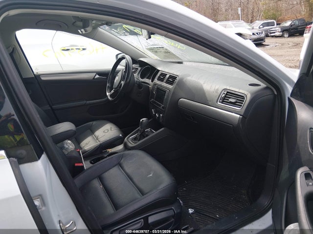 2017 VOLKSWAGEN JETTA 3VWDB7AJXHM393474 Photo 4