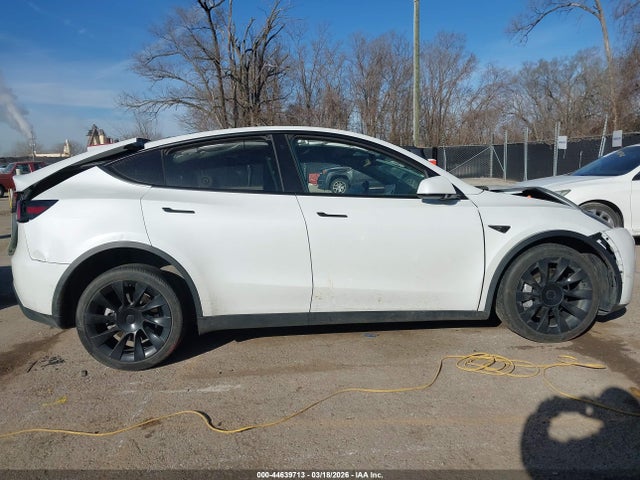 Продажа на аукционе авто 2021 Tesla Model Y Long Range Dual Motor All-wheel Drive, vin: 5YJYGDEE4MF301338, номер лота: 44639713