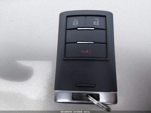 44639720 :رقم المزاد ، 3GYFNAE30DS544821 vin ، 2013 Cadillac Srx Standard مزاد بيع
