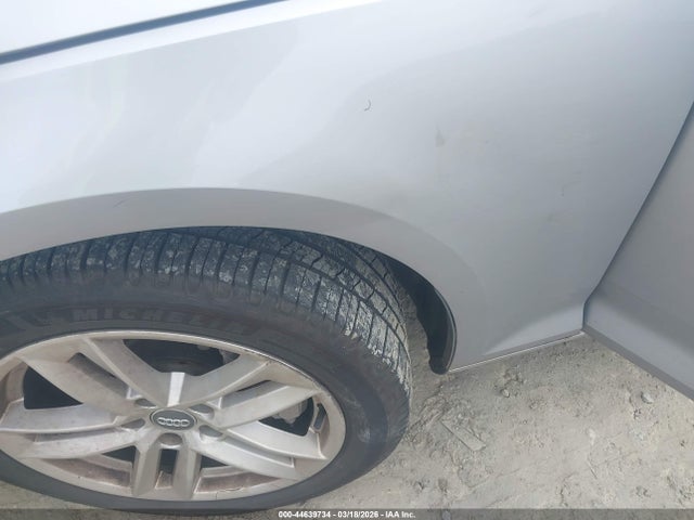 2017 AUDI A4 WAUANAF42HN032420 Photo 5
