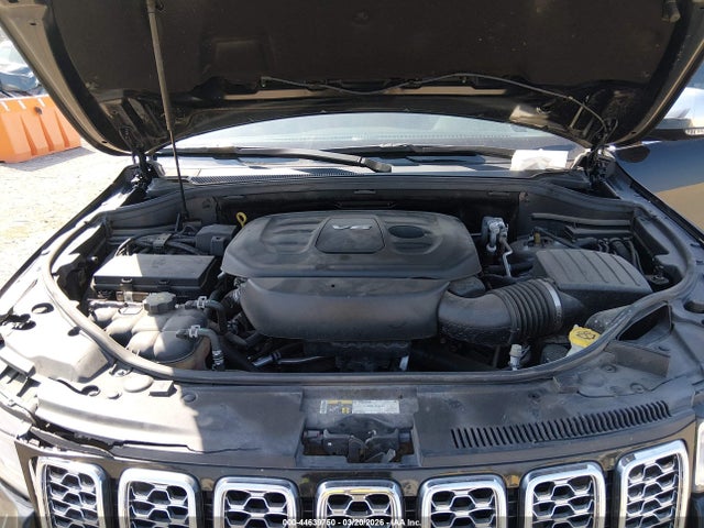 1C4RJFCG4JC333723 Jeep Grand Cherokee Overland 4x4