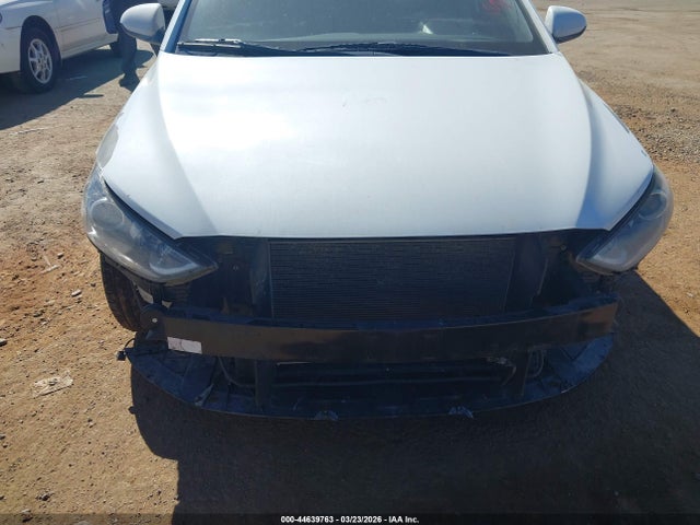 5NPD84LFXHH137138 Hyundai Elantra Value Edition