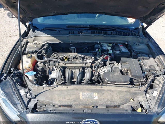 3FA6P0H78FR304330 Ford FUSION SE
