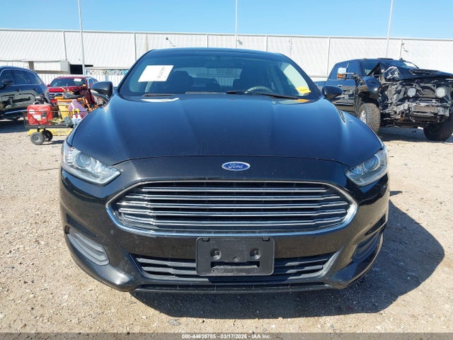 3FA6P0H78FR304330 Ford FUSION SE