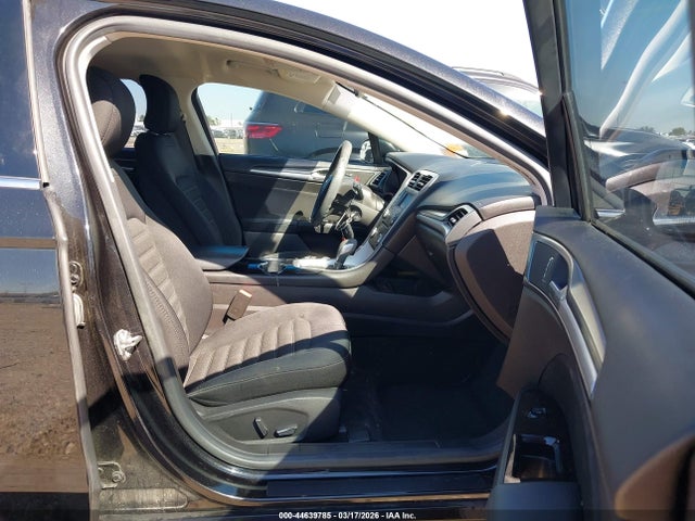 3FA6P0H78FR304330 Ford FUSION SE