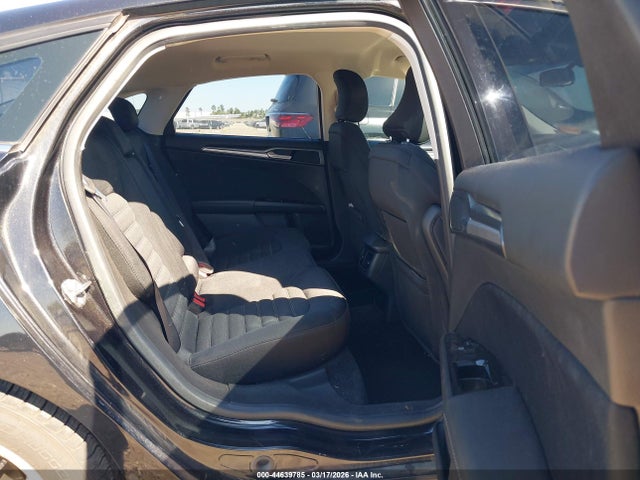 3FA6P0H78FR304330 Ford FUSION SE