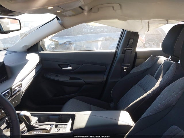 2026 Nissan Sentra Sv მანქანა იყიდება აუქციონზე, vin: 3N1AB9CV2TY213653, აუქციონის ნომერი: 44639799