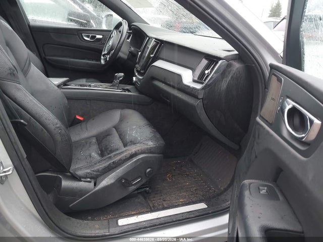 2020 VOLVO XC60 YV4102RK4L1490670 Photo 4