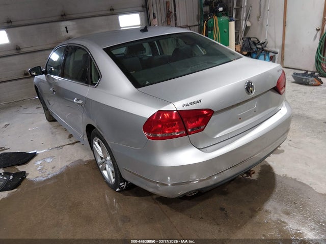 Aukcja sprzedaży 2014 Volkswagen Passat 2.0l Tdi Sel Premium, vin: 1VWCN7A30EC060539, numer aukcji: 44639850
