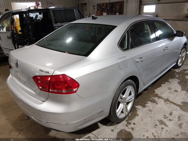 Aukcja sprzedaży 2014 Volkswagen Passat 2.0l Tdi Sel Premium, vin: 1VWCN7A30EC060539, numer aukcji: 44639850