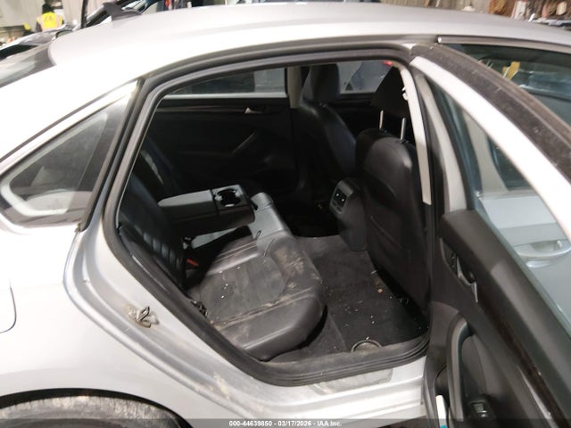 Aukcja sprzedaży 2014 Volkswagen Passat 2.0l Tdi Sel Premium, vin: 1VWCN7A30EC060539, numer aukcji: 44639850