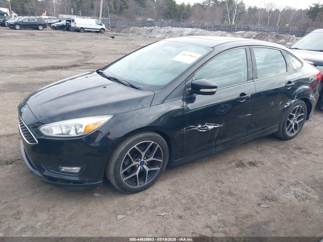 Ford FOCUS SE 2015 1FADP3F28FL338041 Image 2