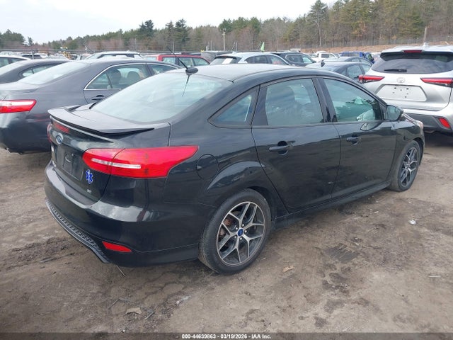 Ford FOCUS SE 2015 1FADP3F28FL338041 Image 4