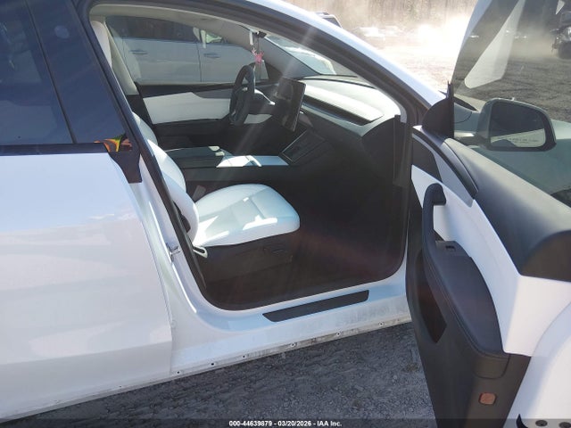Aukcja sprzedaży 2026 Tesla Model Y Premium Rear-wheel Drive/standard Rear-wheel Drive, vin: 7SAYGDED7TA463910, numer aukcji: 44639879