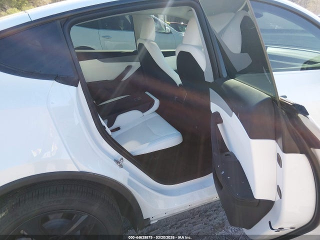 Aukcja sprzedaży 2026 Tesla Model Y Premium Rear-wheel Drive/standard Rear-wheel Drive, vin: 7SAYGDED7TA463910, numer aukcji: 44639879