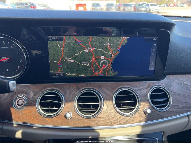 44639898 :رقم المزاد ، WDDZF4JB1HA049247 vin ، 2017 Mercedes-benz E 300 مزاد بيع