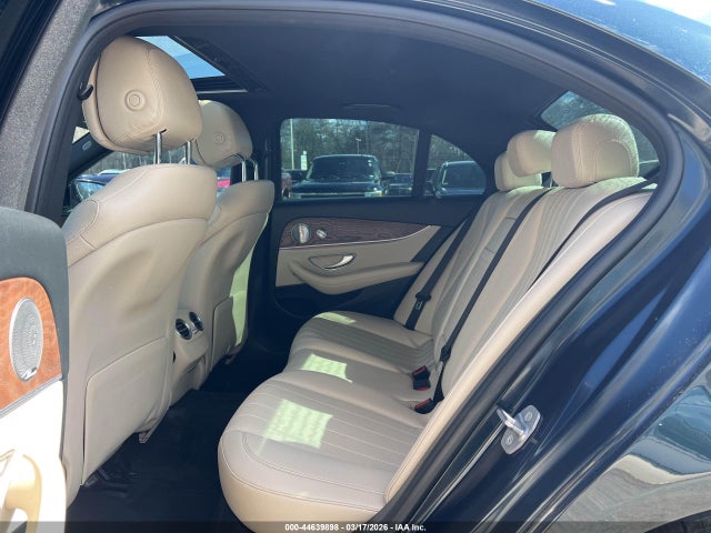 44639898 :رقم المزاد ، WDDZF4JB1HA049247 vin ، 2017 Mercedes-benz E 300 مزاد بيع