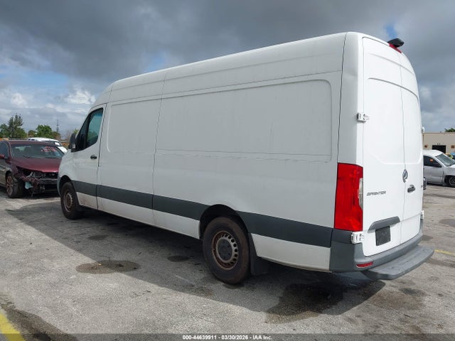 2021 MERCEDES-BENZ SPRINTER 2500 W1W40CHY3MT051563 Photo 2