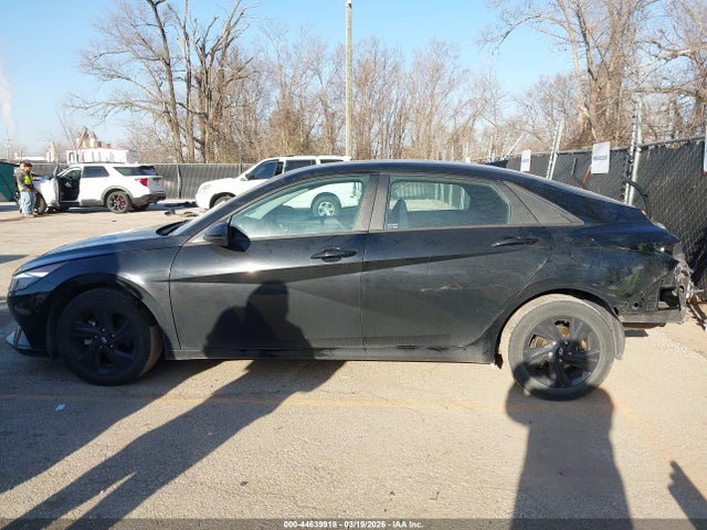 44639918 :رقم المزاد ، 5NPLM4AG0MH017569 vin ، 2021 Hyundai Elantra Sel مزاد بيع