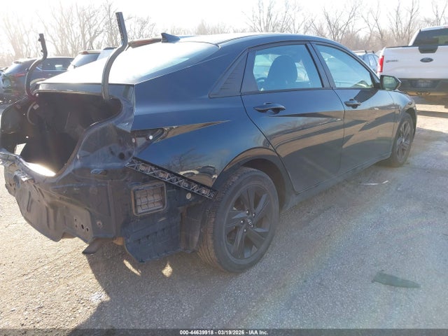 44639918 :رقم المزاد ، 5NPLM4AG0MH017569 vin ، 2021 Hyundai Elantra Sel مزاد بيع