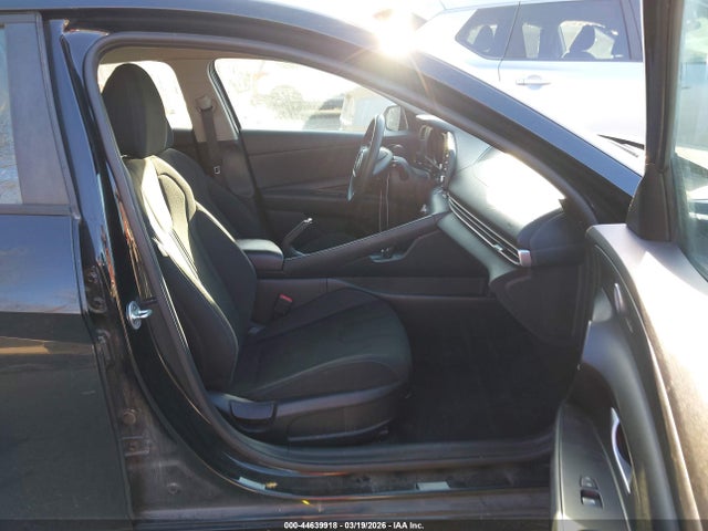 44639918 :رقم المزاد ، 5NPLM4AG0MH017569 vin ، 2021 Hyundai Elantra Sel مزاد بيع
