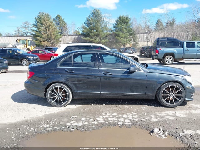 44639919 :رقم المزاد ، WDDGF8AB5EG227295 vin ، 2014 Mercedes-benz C 300 Luxury 4matic مزاد بيع