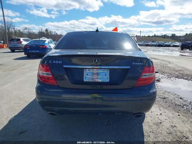 44639919 :رقم المزاد ، WDDGF8AB5EG227295 vin ، 2014 Mercedes-benz C 300 Luxury 4matic مزاد بيع