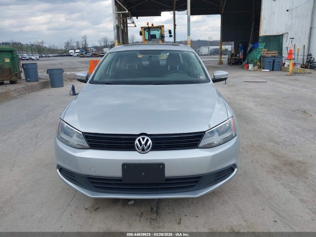 44639925 :رقم المزاد ، 3VWBP7AJ8CM427056 vin ، 2012 Volkswagen Jetta 2.5l Se مزاد بيع