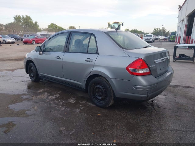 2011 NISSAN VERSA 3N1BC1APXBL422447 Photo 2