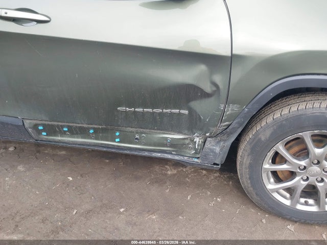 Aukcja sprzedaży 2018 Jeep Cherokee Latitude Plus 4x4, vin: 1C4PJMLX7JD617546, numer aukcji: 44639945