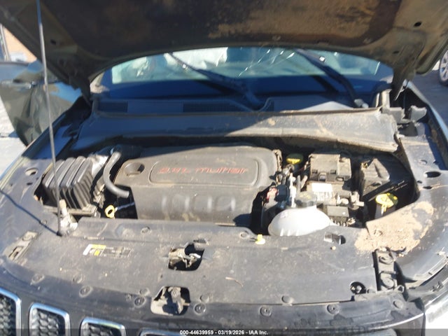 3C4NJCCB0JT406902 Jeep Compass Limited Fwd