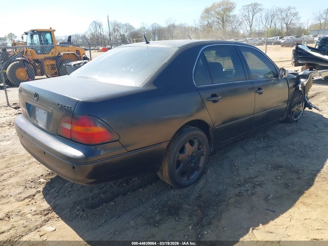 2003 LEXUS LS 430 JTHBN30F830099539 Photo 3
