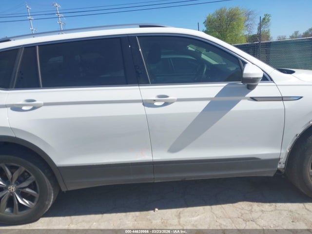 44639966 :رقم المزاد ، 3VV3B7AX1NM167467 vin ، 2022 Volkswagen Tiguan 2.0t Se مزاد بيع