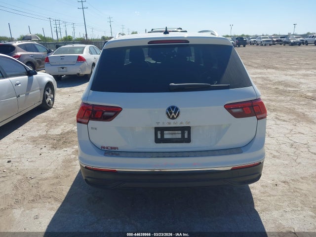44639966 :رقم المزاد ، 3VV3B7AX1NM167467 vin ، 2022 Volkswagen Tiguan 2.0t Se مزاد بيع