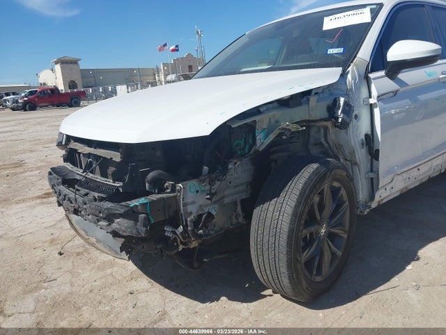 44639966 :رقم المزاد ، 3VV3B7AX1NM167467 vin ، 2022 Volkswagen Tiguan 2.0t Se مزاد بيع