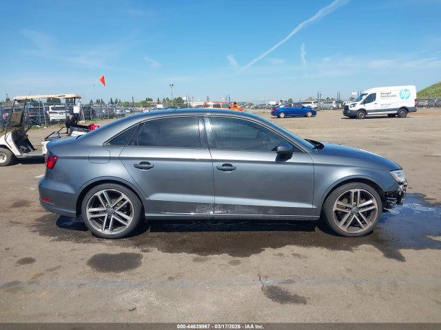 Продаж на аукціоні авто 2017 Audi A3 2.0t Premium, vin: WAUB8GFF6H1063113, номер лоту: 44639967