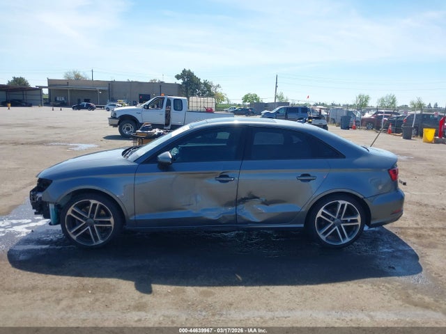 Продаж на аукціоні авто 2017 Audi A3 2.0t Premium, vin: WAUB8GFF6H1063113, номер лоту: 44639967