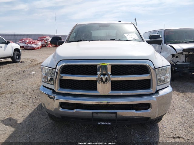 44639999 :رقم المزاد ، 3C63R3GL4FG703035 vin ، 2015 Ram 3500 Tradesman مزاد بيع